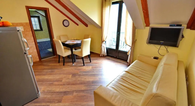 Apartments Ivetić, Book Lejlighed Hoteller i Kotor Riviera med parkering, Parkering
