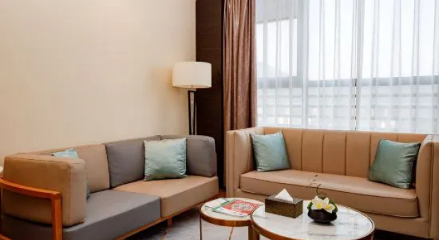 Трёхместный семейный люкс Sujia Jinlong Business Hotel