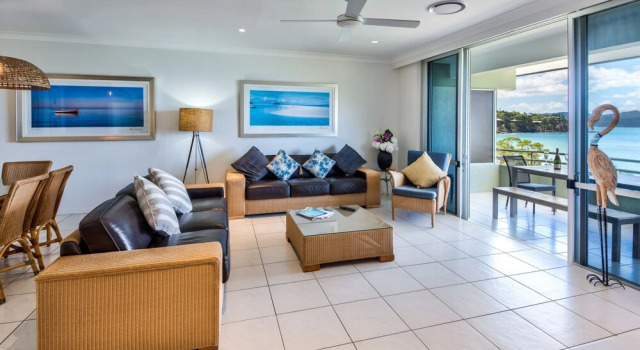Lagoon Beachfront Lodge 206 on Hamilton Island by HamoRent, Забронировать Отель Отели Острова Гамильтон с парковкой, Парковка