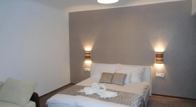 Полулюкс Hotel Írisz