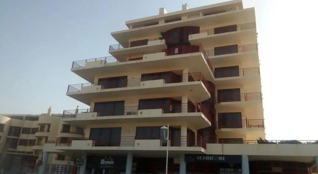 2 Bed Flat - Sleeps 4 - Parking - Wifi, Rezervovat Hotel Hotely v Oeste s parkováním, Parkování