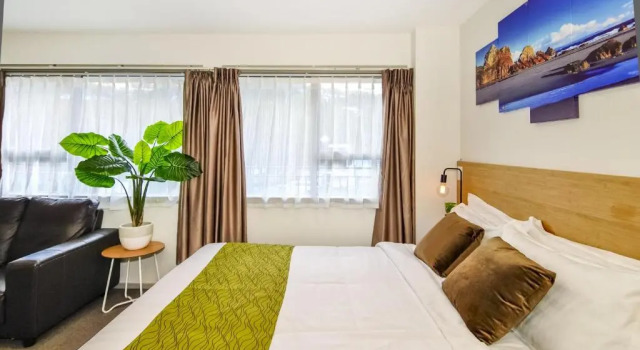 Семейный люкс Newlands Court Motel
