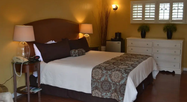 Номер Deluxe Sunset Inn Pacific Grove