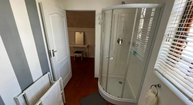 Апартаменты Paradyskloof Suite
