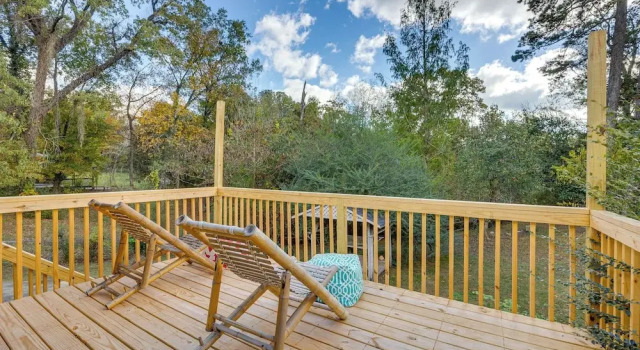 Коттедж 5 Mi to Trussville: Birmingham Home w/ Balcony