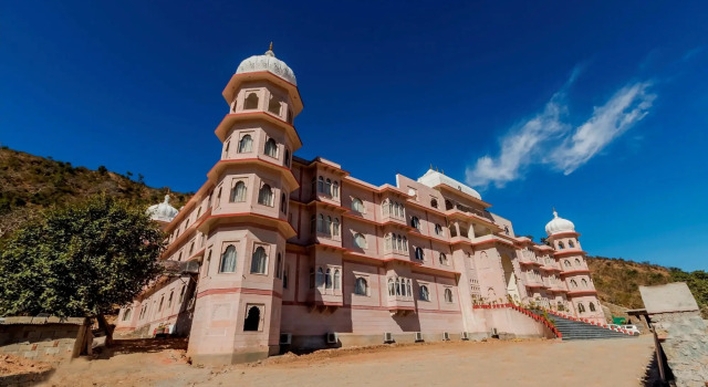 Kumbhalgarh Fort Resort, Забронировать Курортный отель Отели штата Раджастхана с парковкой, Парковка