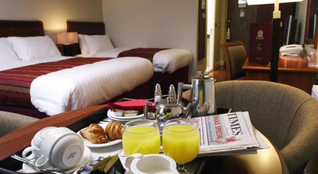 Семейный номер Standard McWilliam Park Hotel