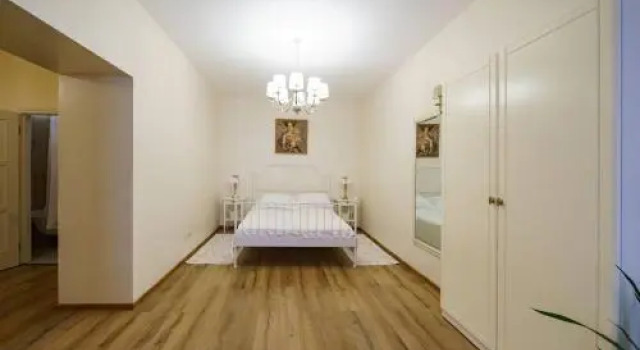 Family Apart Center Of Odessa, Забронировать Отель Отели Одессы с парковкой, рядом с Одесский Национальный Академический театр Оперы и Балета, Парковка