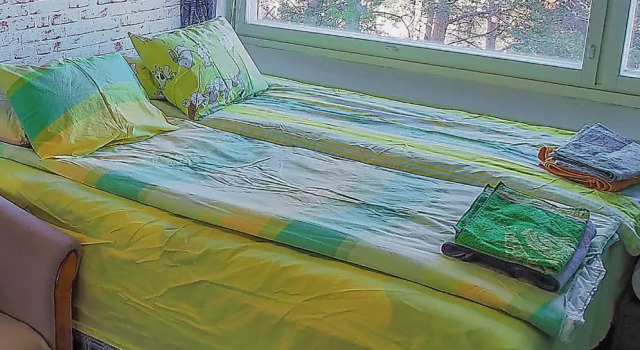 Кровать в общем номере Helsinki Bed-Sänky-Кровать-床-سرير-Camainto into Airport-Centre-University-BusTrainStation
