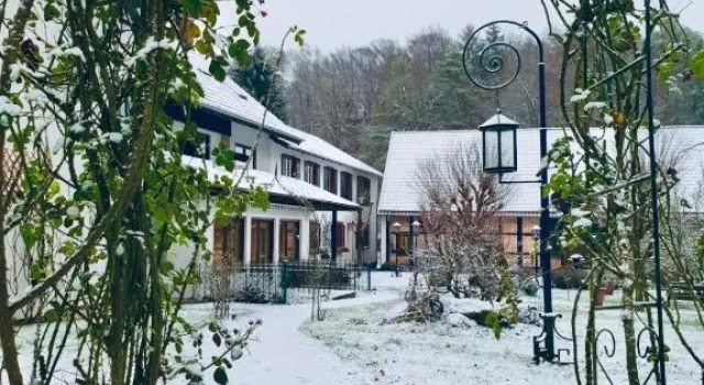 Landhotel Waldhaus, Book Hotel Laubach Hessen