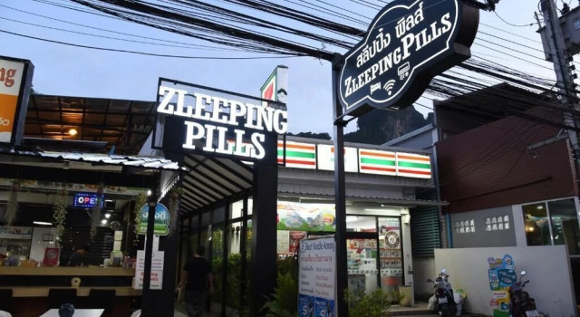 Zleepingpills Aonang Krabi, Забронировать Хостел Хостелы Ао-Нанг-Бич, рядом с Пляж Ao Пхра Нанг, Хостел