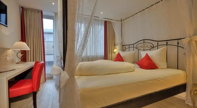 Двухместный номер Standard с балконом Hotel Condor