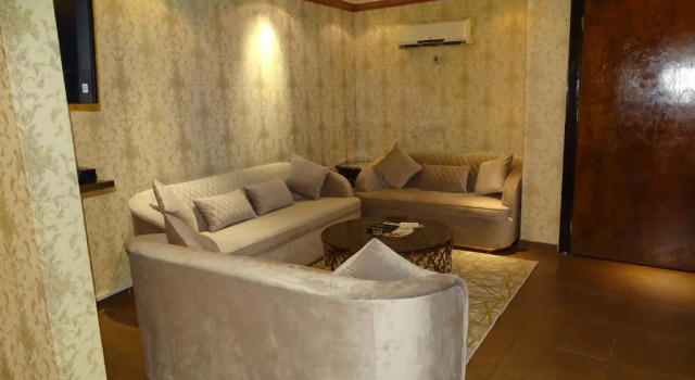 Люкс Comfort Inn Al Taawon