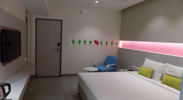 ZIBE Luxe Hyderabad by GRT Hotels, Rezerwuj Hotel Kukatpalli 
