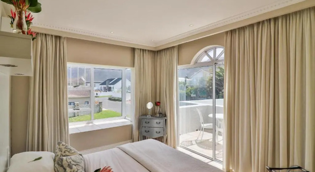Люкс с видом на океан Hermanus Beachfront Lodge