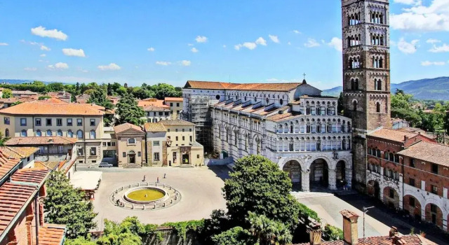 Lucca Retreat With Pool, Забронировать Отель Отели Лукки с парковкой, рядом с Кафедральный собор Лукки, Парковка