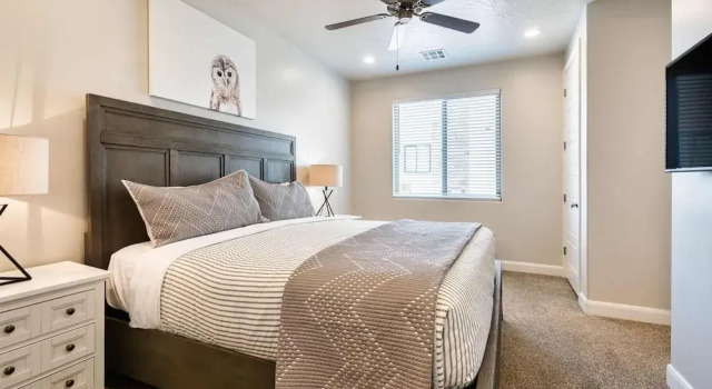 The Good Place by RedAwning, Varaa Villa Washington 