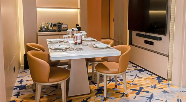 Двухместный люкс Deluxe Hotel Okura Manila at Newport World Resorts