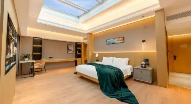 Люкс Deluxe Bolinghui Hotel (Chengdu Panda Base West Gate Subway Station Store)