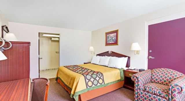 Super 8 - Clarksville, Boek Mini-hotel Hotels in Clarksville met parkeren, Parkeren