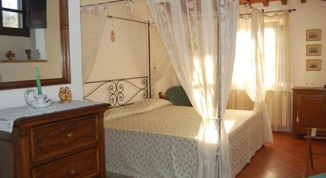 Le Crete, Book Hotel Trequanda Crete Senesi