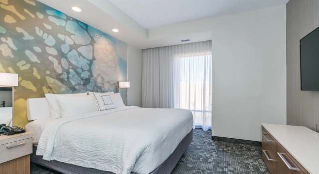 Двухместный люкс Courtyard by Marriott West Springfield