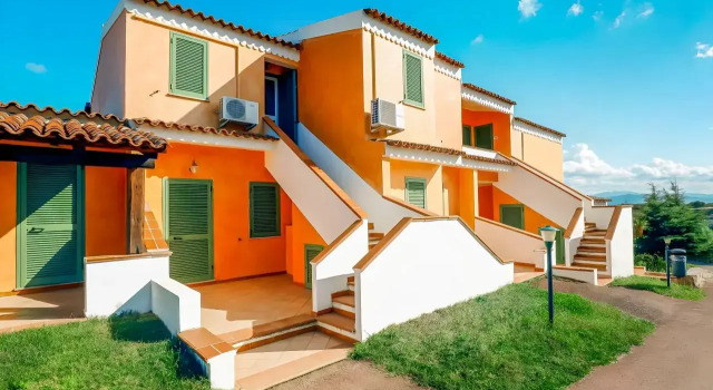 Hotiday Golfo Aranci, Varaa Hotelli Golfo Aranci Emerald Coast