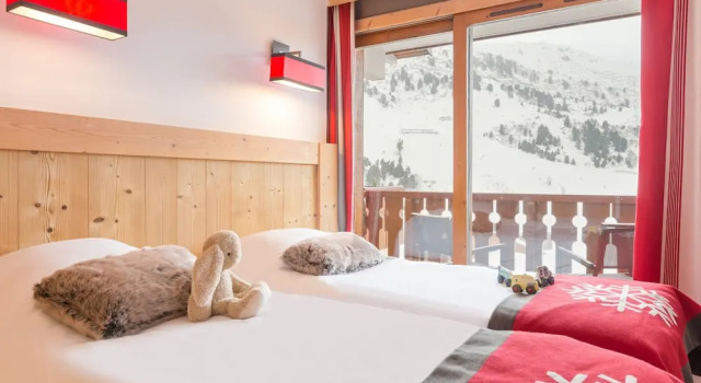 Апартаменты с 2 комнатами с балконом Pierre & Vacances Résidence premium Les Crêts