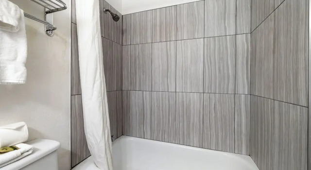 Четырёхместный люкс Deluxe Kennewick Inn & Suites Tri Cities