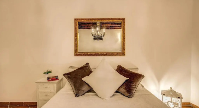 Fresh House Trevi 2, Забронировать Отель Отели Рима 4 звезды, рядом с Театр Арджентина, 4*