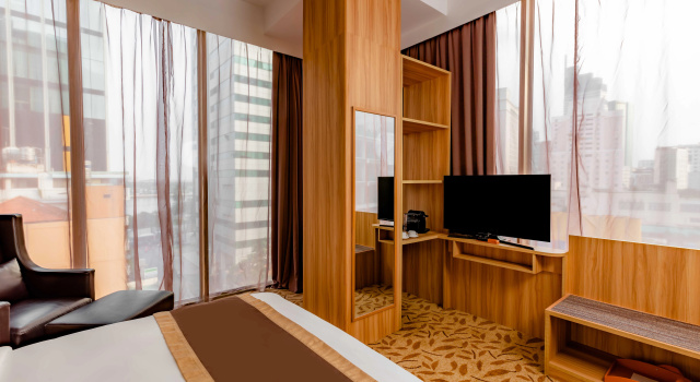 Bay Hotel Ho Chi Minh, Забронировать Отель Отели Хошимина 4 звезды, рядом с Зоопарк и ботанический сад Хошимина, 4*