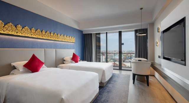 Tian Yi International Hotel 天艺国际酒店, Buchen Sie Hotel Hotels in Kandal mit Parkplatz, Parkplätze