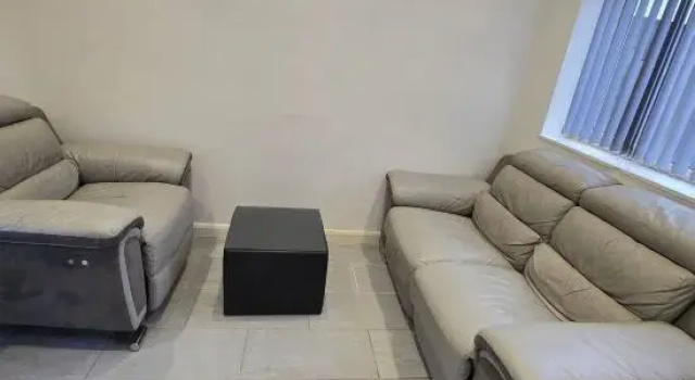 Cozy Guest Room in Leicester with Shared Facilities