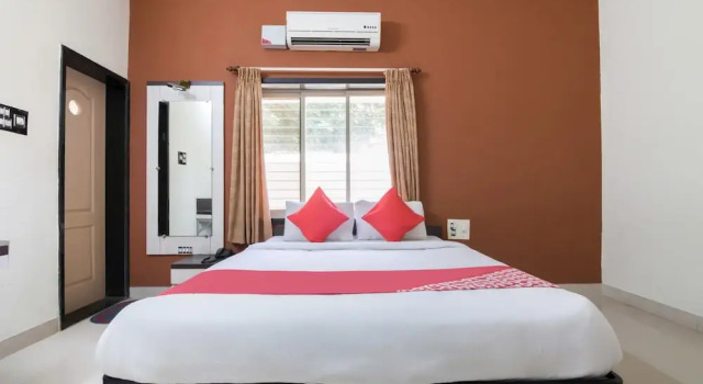 Номер Standard Hotel O Varun Residency
