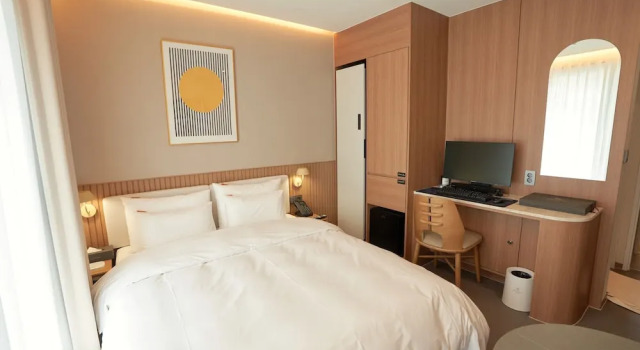 Номер Standard с балконом Brown Dot Hotel Gunsan Terminal Branch
