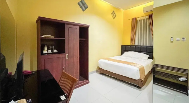 Suite Kartika Hotel Syariah Pacitan Mitra RedDoorz