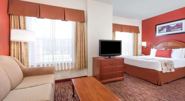 Двухместный люкс Accessible Hawthorn Suites Irving DFW South