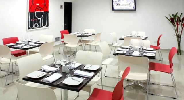Трёхместный номер Standard Hotel TuKasa Inn