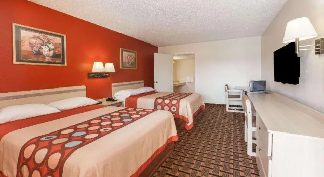 Standard Zimmer Super 8 by Wyndham Athens TX