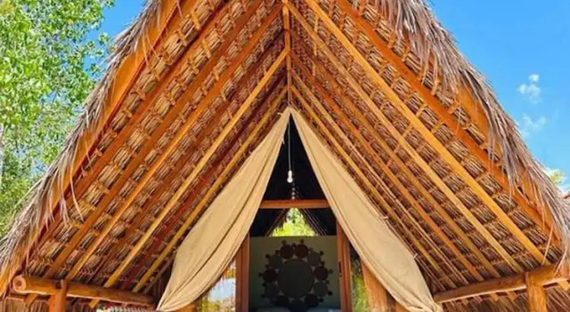 Бунгало рядом с пляжем Emeraude Lodge