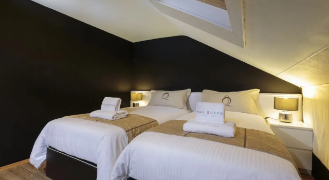 Апартаменты c 1 комнатой The Queen Luxury Apartments - Villa Carlotta