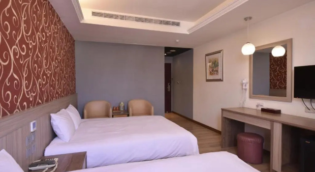 Camera quadrupla Economy Yadi Hotel
