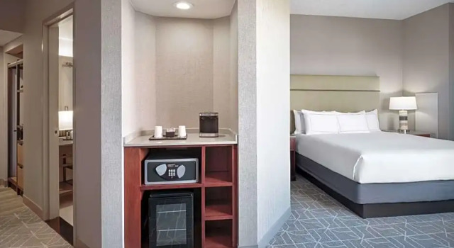 Люкс с 2 комнатами Hilton Richardson Dallas, TX