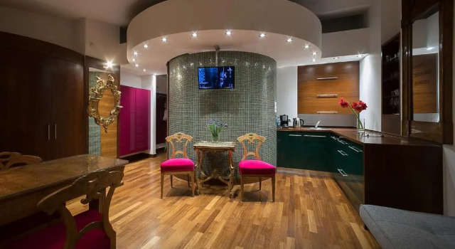 Студия Main Square Studio with TERRACE & Air condition