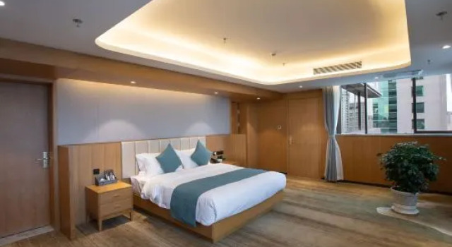 Люкс Deluxe Kunming Greenlake View Hotel