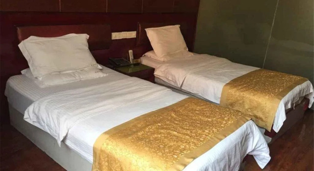 Jinbaoli Business Hotel, Prenota Hotel Shiyan Hubei
