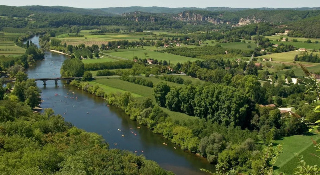 Secluded holiday home with a dishwasher, not far from Sarlat, Rezervați Hotel Lanzac Dodogne Valley