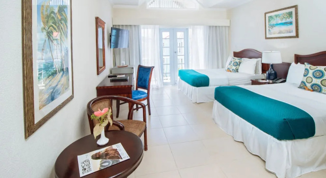 Четырёхместный номер Superior Bay Gardens Marina Haven