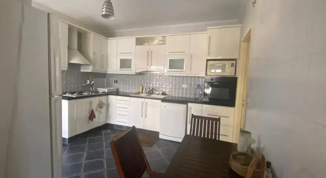 Stunning 2-bed Apartment in Achrafieh Beirut