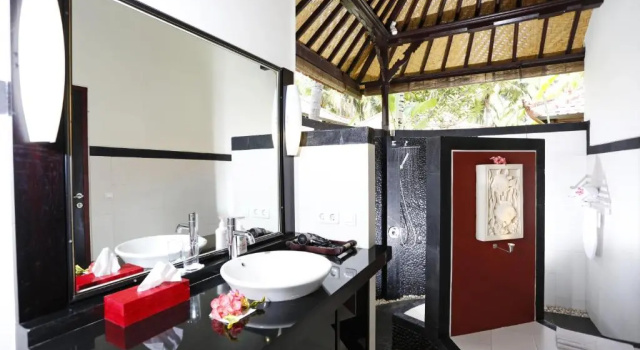 Номер Deluxe Teluk Karang Dive & Spa Resort